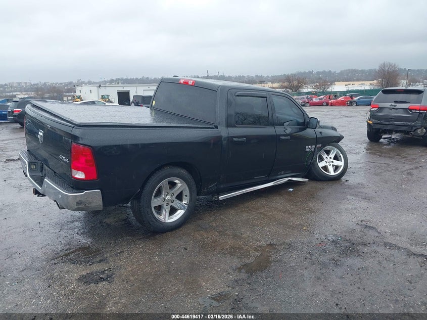 2018 Ram 1500 Express 4X4 5'7 Box
