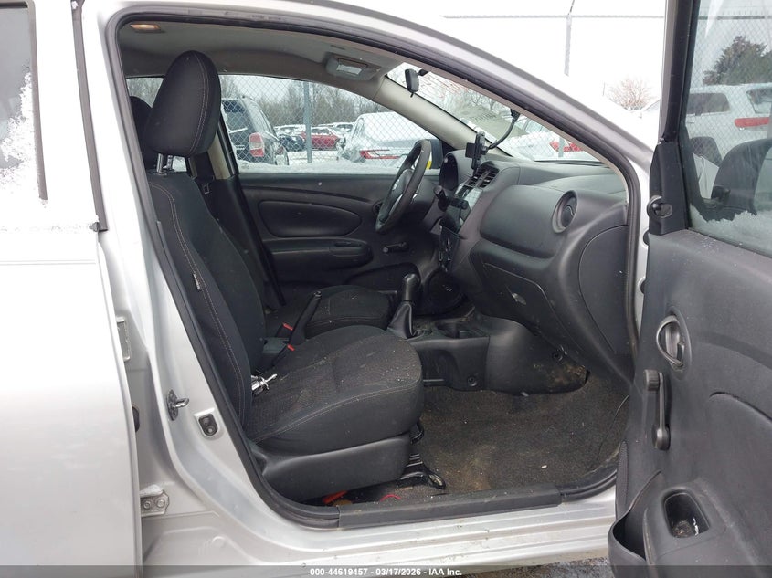 2015 Nissan Versa 1.6 S