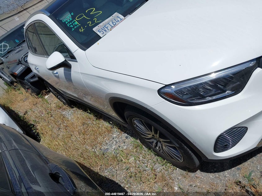 2025 Mercedes-Benz Glc 300 Suv