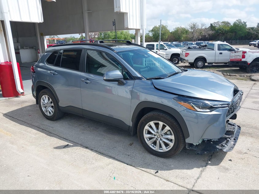 2024 TOYOTA COROLLA CROSS LE