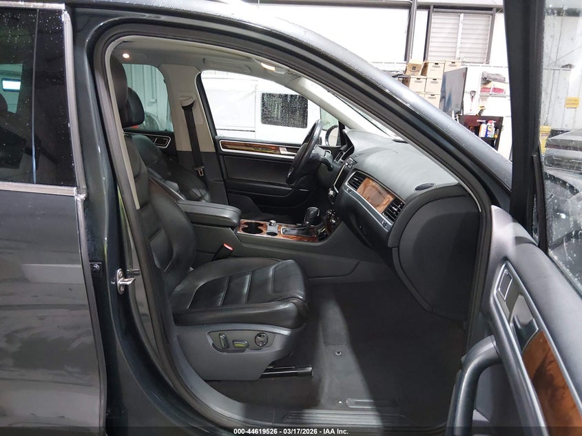 2012 Volkswagen Touareg Tdi Executive/Tdi Lux/Tdi Sport