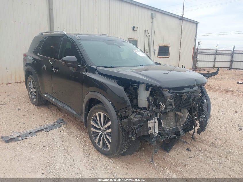 2022 Nissan Pathfinder Platinum 2Wd