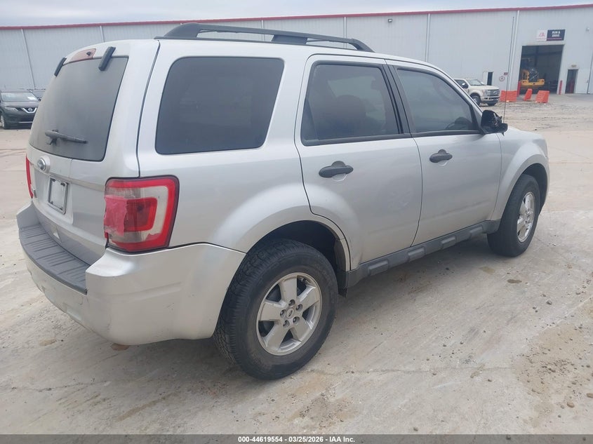 Vin: 1fmcu0d74aka33741, lot: 45116532, ford escape xlt 20104