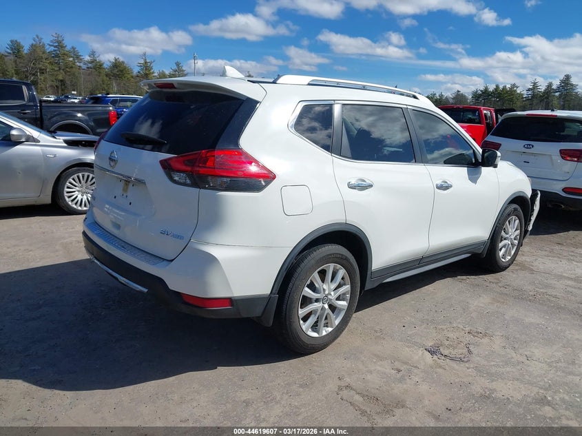 2017 Nissan Rogue Sv
