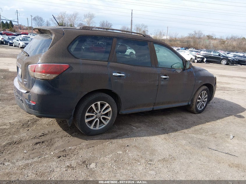 2016 Nissan Pathfinder Sv