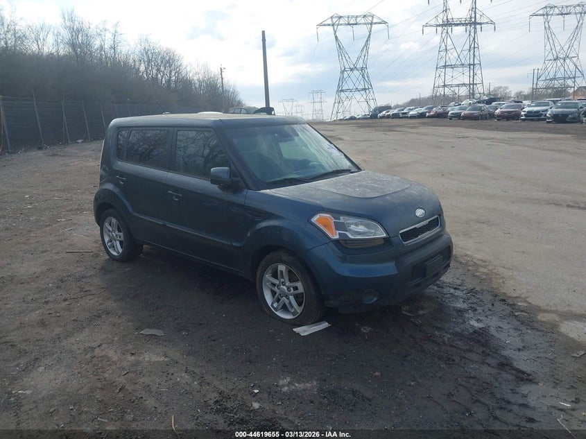 2011 Kia Soul +