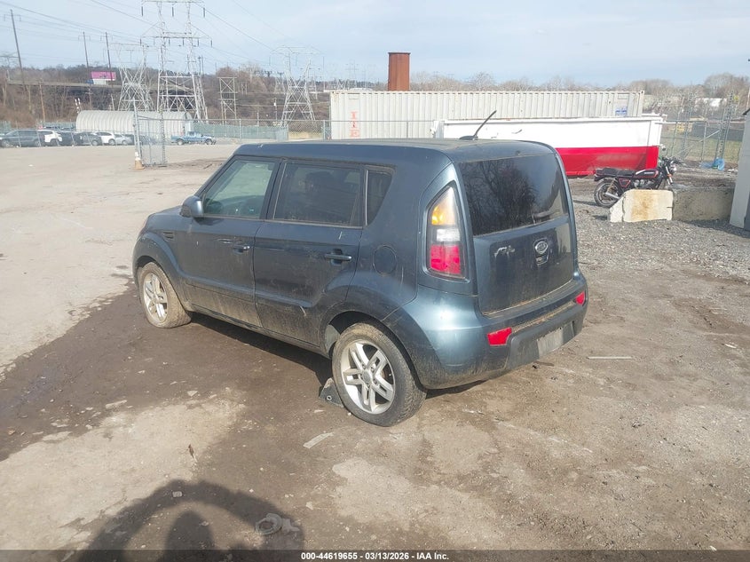 2011 Kia Soul +