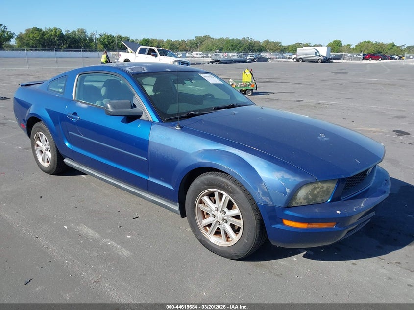2008 Ford Mustang V6 Deluxe/V6 Premium