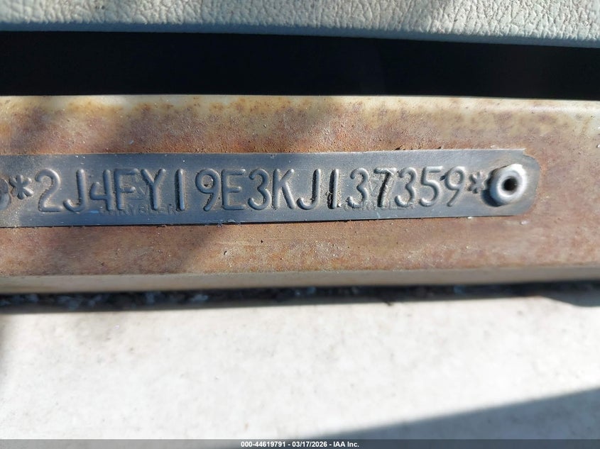 1989 Jeep Wrangler / Yj VIN: 2J4FY19E3KJ137359 Lot: 44619791