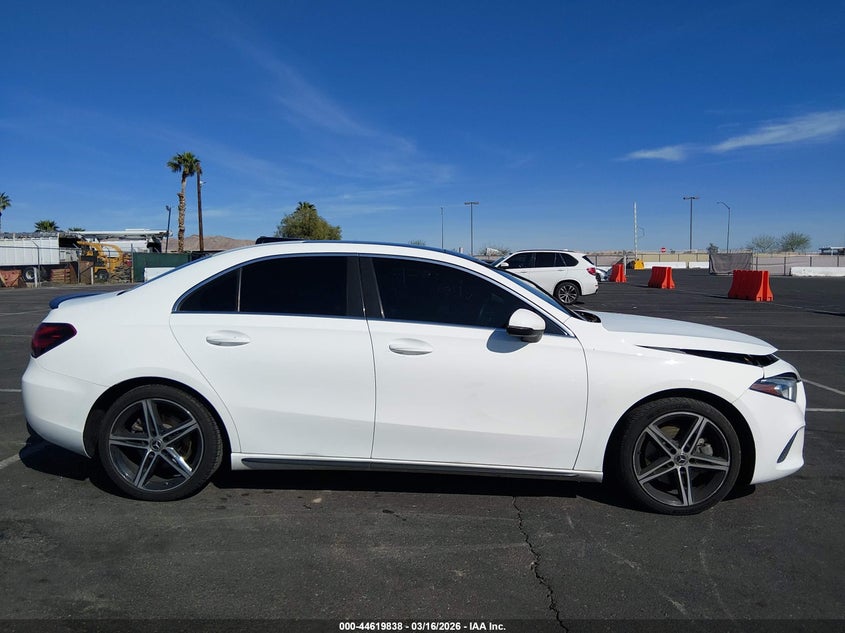 2019 Mercedes-Benz A 220 VIN: WDD3G4EB4KW014256 Lot: 44619838