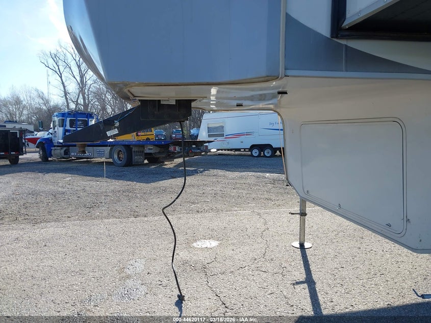 2014 FOREST RIVER 36FT auction photo 7