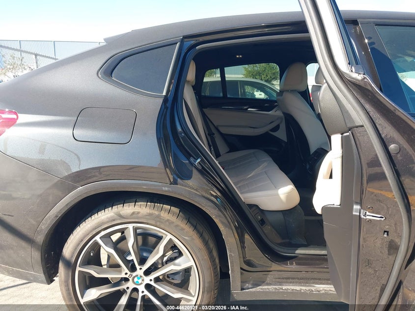 2019 BMW X4 xDrive30I VIN: 5UXUJ3C59KLG52433 Lot: 44620121