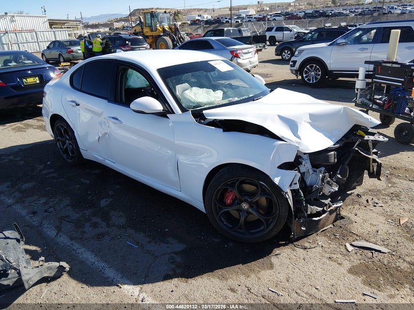 2017 Alfa Romeo Giulia Ti Awd