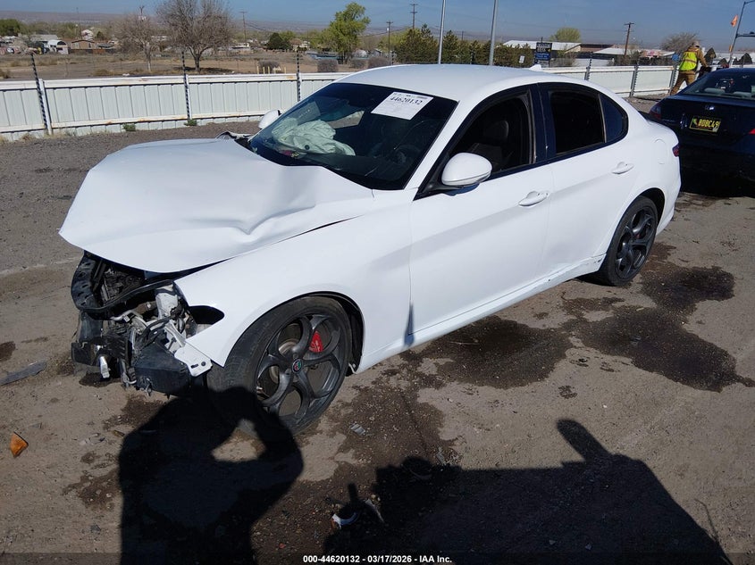 2017 Alfa Romeo Giulia Ti Awd
