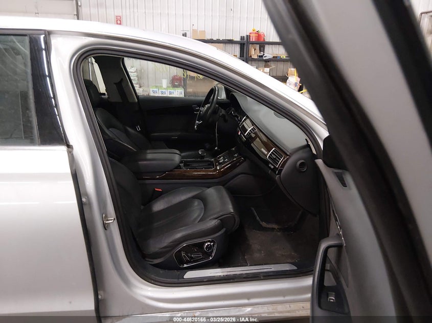 2012 AUDI A8 L auction photo 5