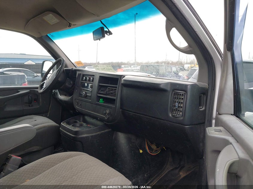2014 GMC Savana 2500 Work Van