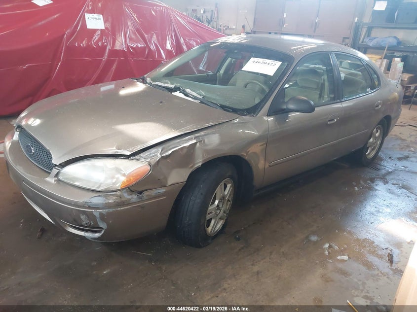 2005 Ford Taurus Se