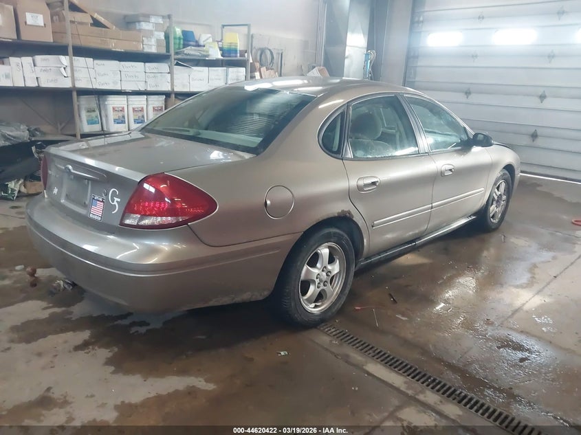 2005 Ford Taurus Se
