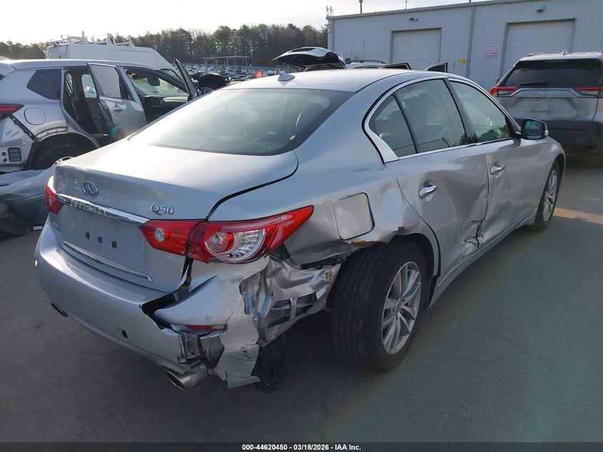 2015 Infiniti Q50 Premium