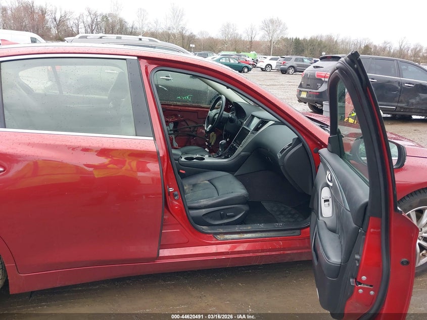 2014 Infiniti Q50 Premium