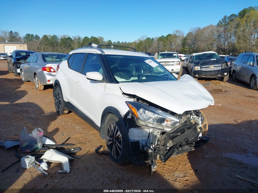 2018 Nissan Kicks Sv