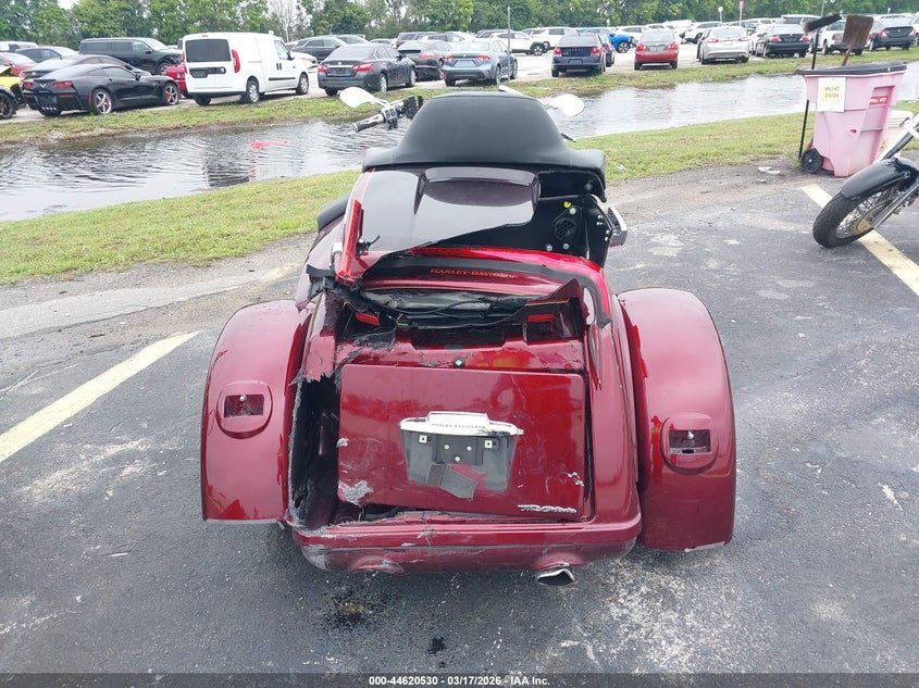 2014 Harley-Davidson Flhtcutg Tri Glide Ultra VIN: 1HD1MAL11EB855139 Lot: 44620530