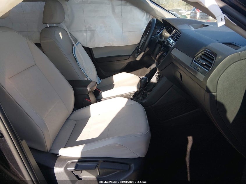 2020 Volkswagen Tiguan 2.0T Se/2.0T Se R-Line Black/2.0T Sel