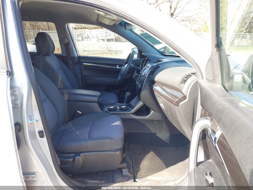 2012 Kia Sorento Lx V6