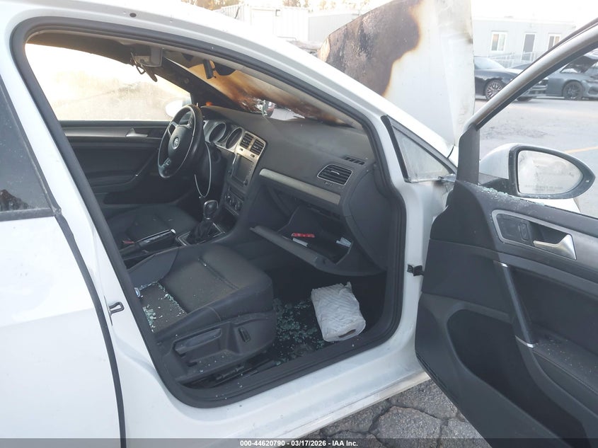 2017 Volkswagen Golf Tsi S 4-Door/Tsi Se 4-Door/Tsi Sel 4-Door/Tsi Wolfsburg Edition 4-Door