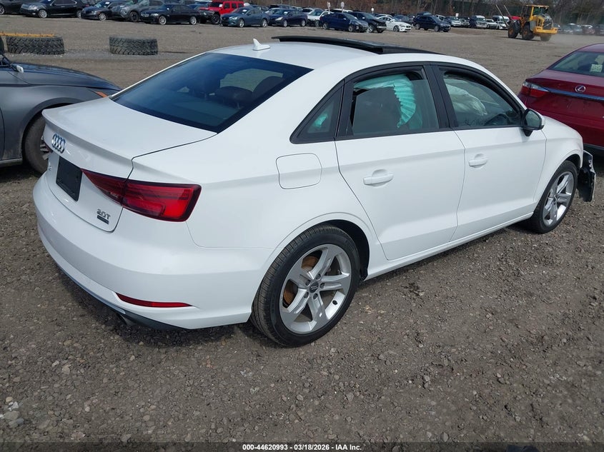 Vin: waub8gff6j1082122, lot: 45117971, audi a3 2.0t premium/2.0t tech premium 20184