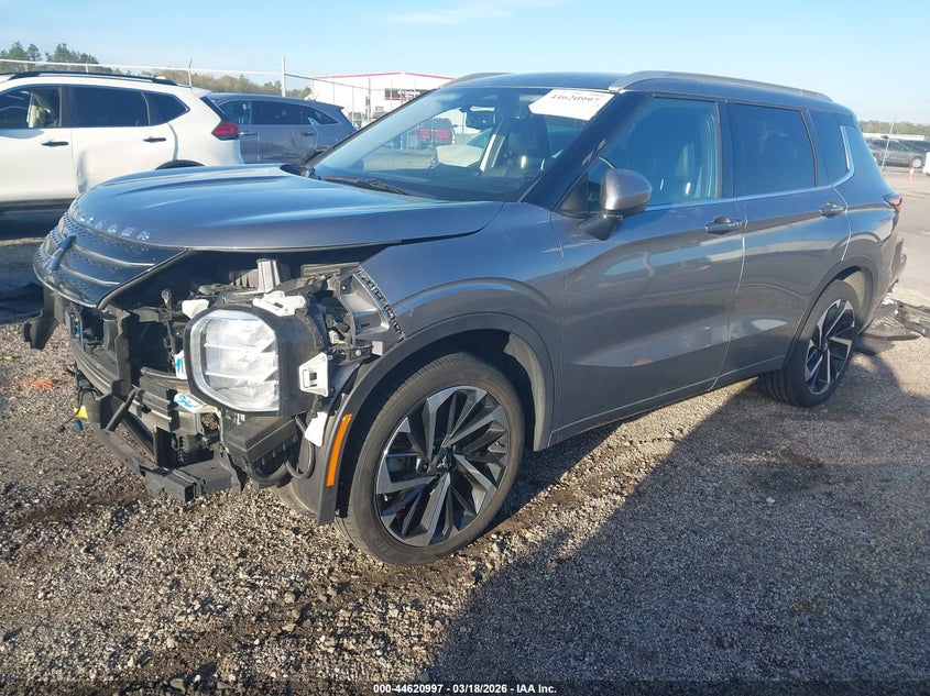 2022 Mitsubishi Outlander Sel 2.5 2Wd/Sel Special Edition 2Wd