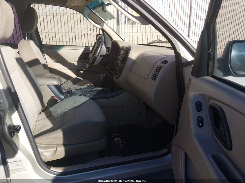 2005 Ford Escape Xls