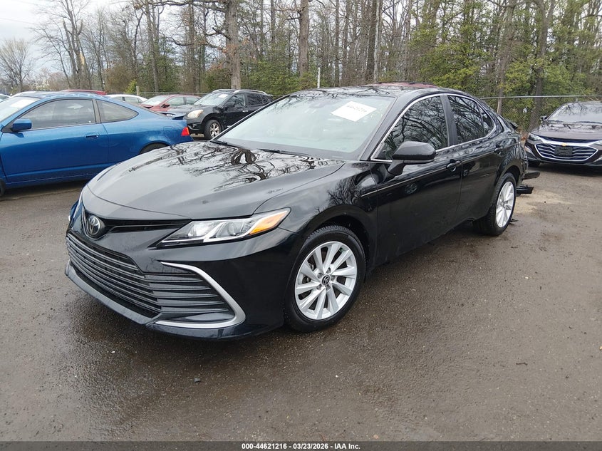 2022 Toyota Camry Le