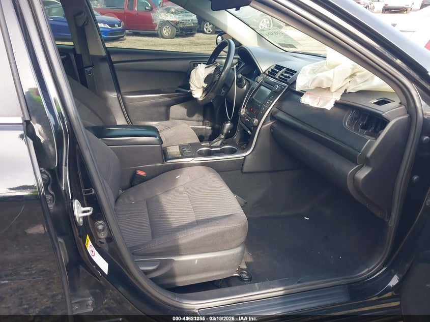 2015 Toyota Camry Hybrid Le