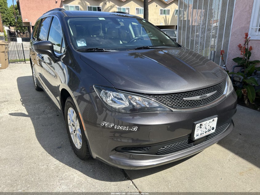2021 Chrysler Voyager Lxi