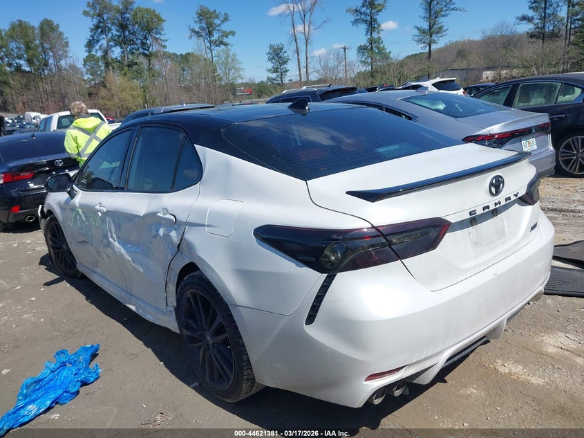 2022 TOYOTA CAMRY auction photo 3