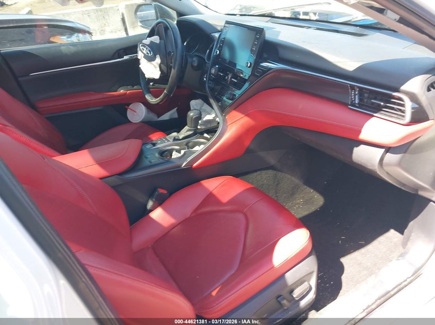 2022 TOYOTA CAMRY auction photo 5