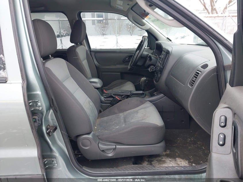 2005 Ford Escape Xls