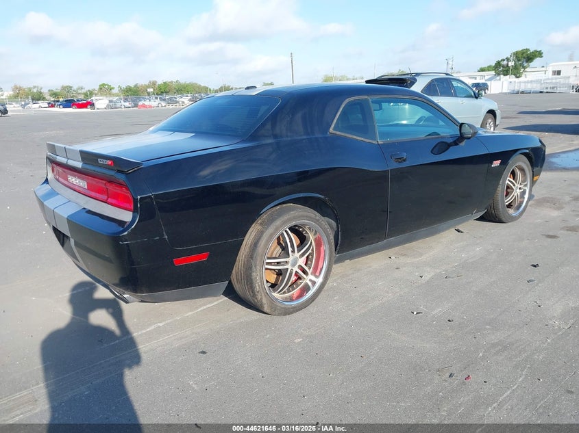 2011 Dodge Challenger Srt8