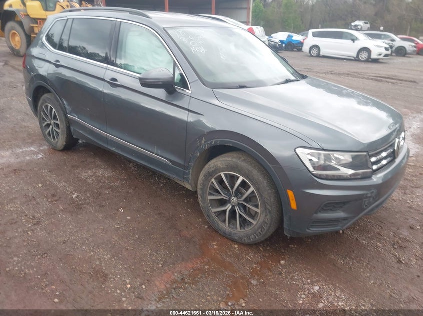 2021 Volkswagen Tiguan 2.0T Se/2.0T Se R-Line Black/2.0T Sel