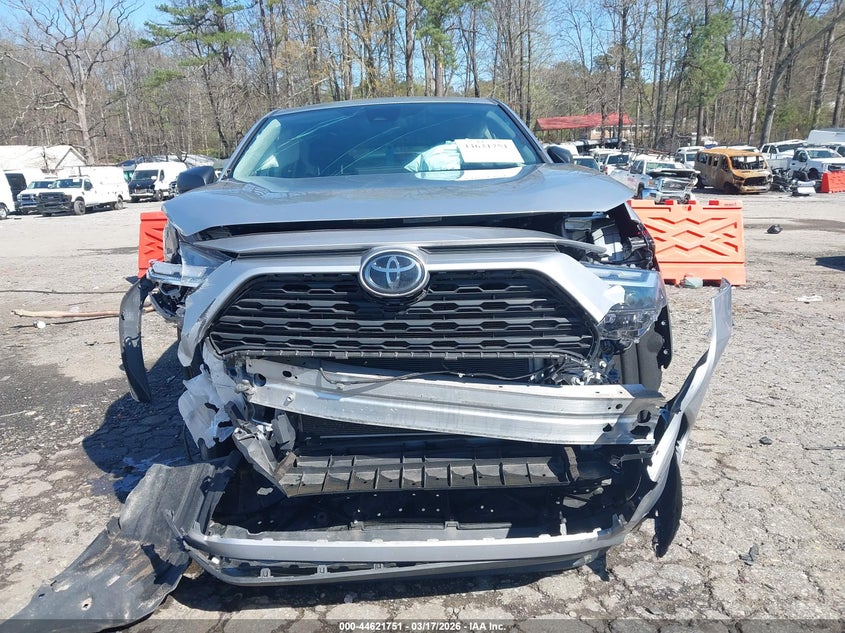TOYOTA RAV4 - zdjęcie 13