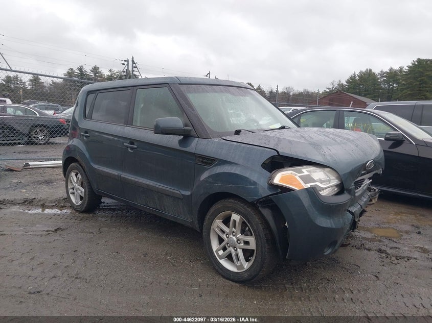 2011 Kia Soul +