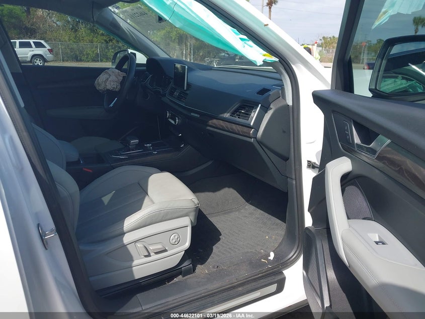 2018 Audi Q5 2.0T Premium/2.0T Tech Premium