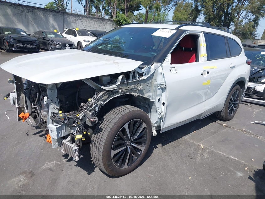 2022 Toyota Highlander Xse