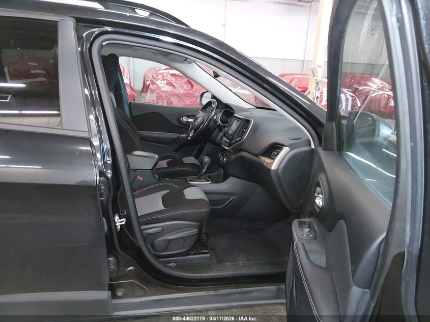 2016 Jeep Cherokee Altitude