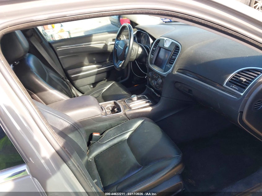 2018 Chrysler 300 Touring L