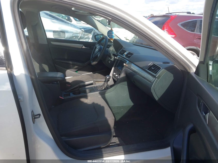 2012 Volkswagen Passat 2.5L S