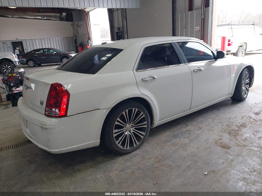 2010 Chrysler 300C V8