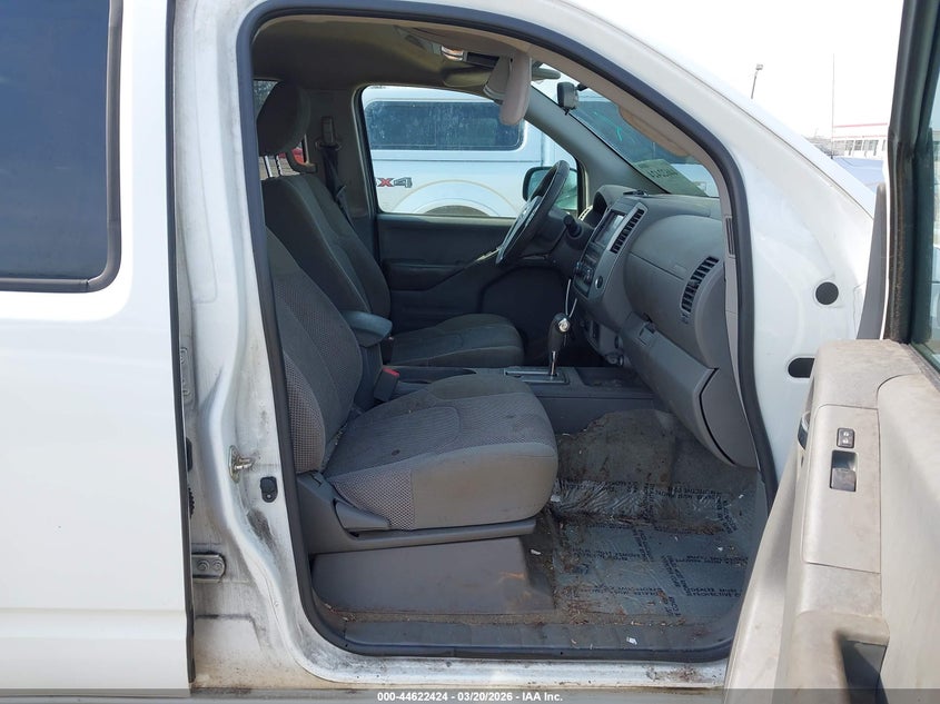 2017 Nissan Frontier Sv