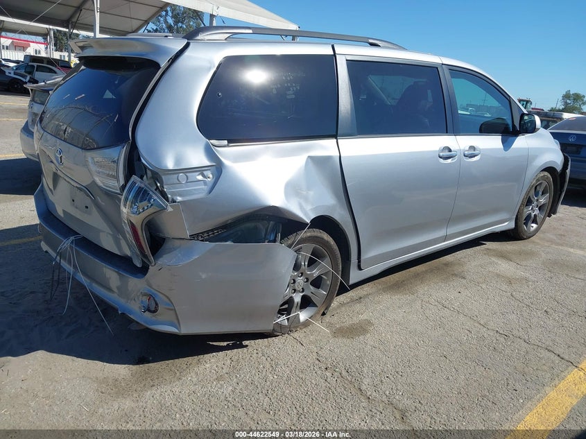 2015 Toyota Sienna Se Premium 8 Passenger